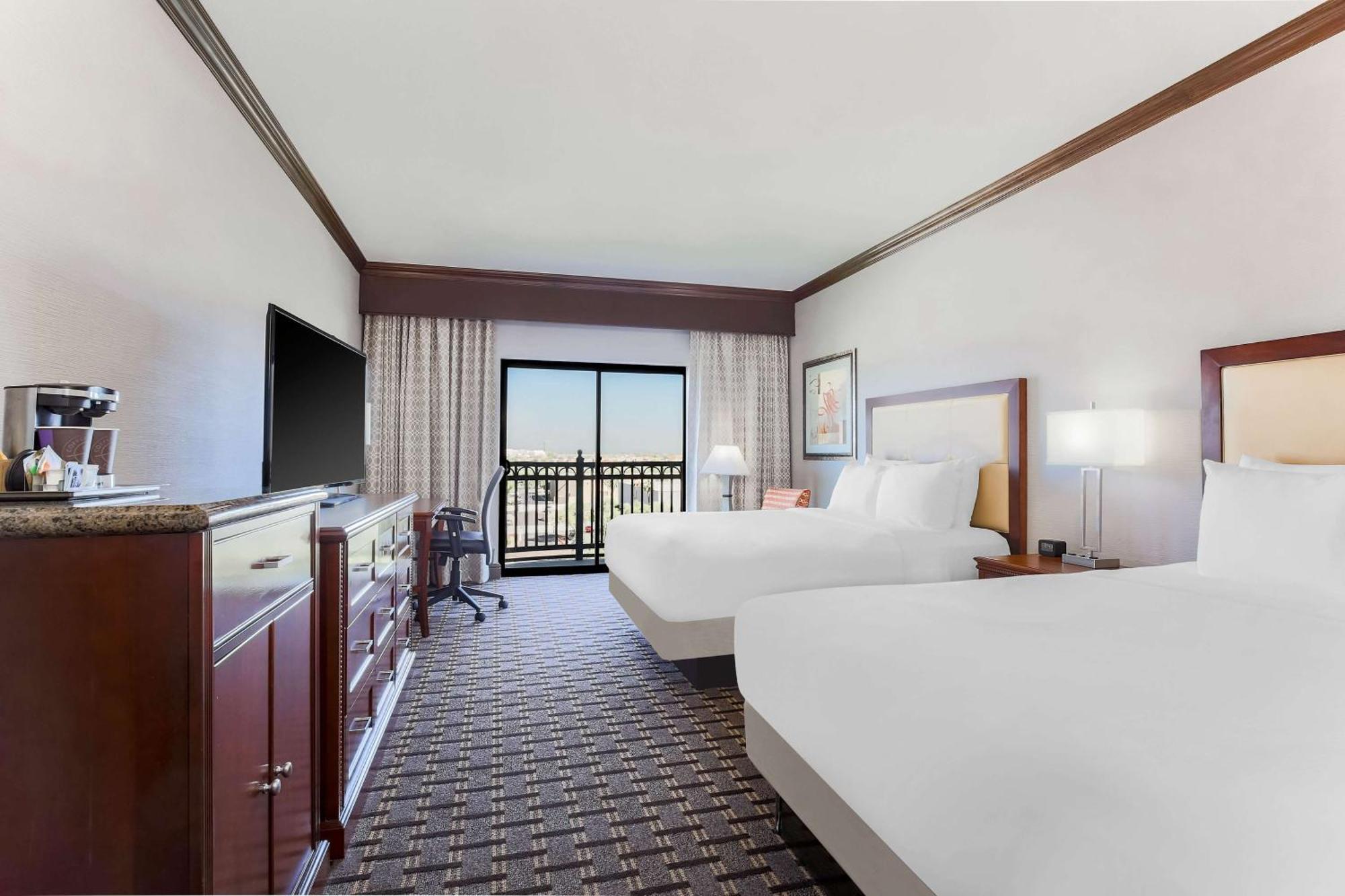 Hilton Phoenix Chandler Exterior photo