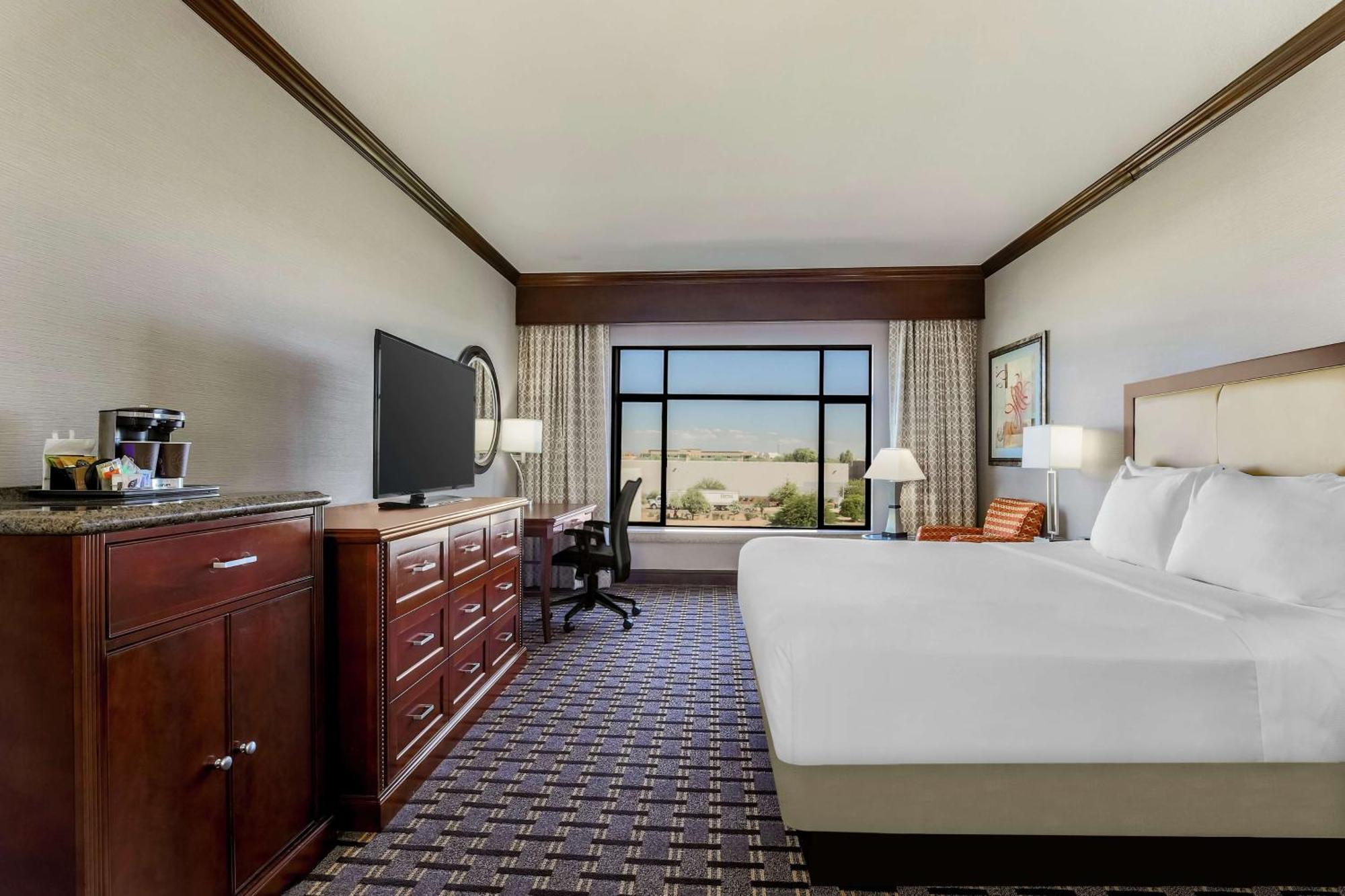 Hilton Phoenix Chandler Exterior photo